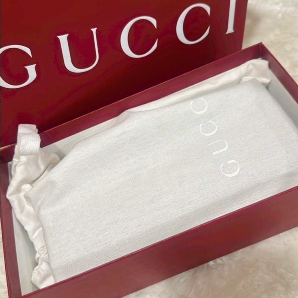 GUCCI GG MARMONT CONTINENTAL WALLET - Picture 11 of 13